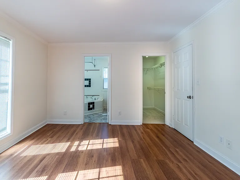 101 Windsor Gate Ct — Photo 7