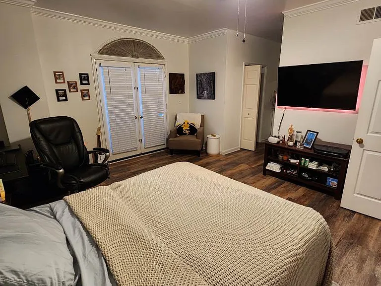 2161 Peachtree Rd NE #205 — Photo 7
