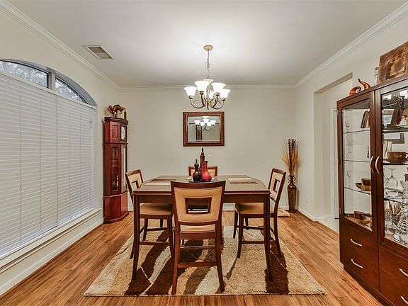4th image of 1819 Salt Valley Dr