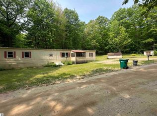 3035 Cedar Shores Dr, Harrison, MI 48625