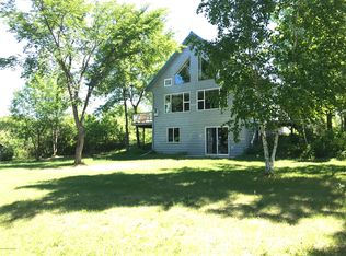 40020 Crane Lake Dr, Battle Lake, MN 56515