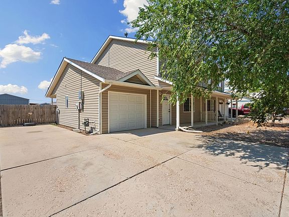 3rd image of 306 Ash Ct