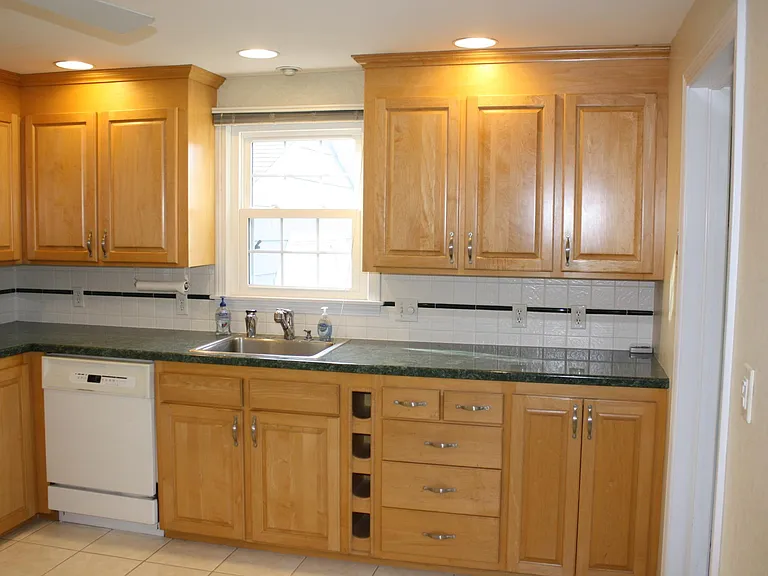 129 Wayside Rd — Photo 7