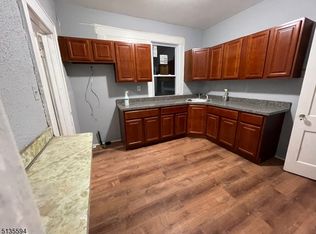 238 Custer Ave, Newark, NJ 07112