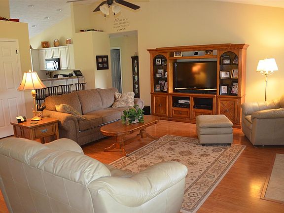 2nd image of 101 Saint James Way