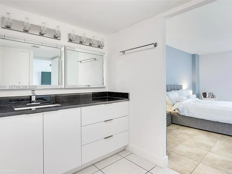 100 Bayview Dr #1231 — Photo 8