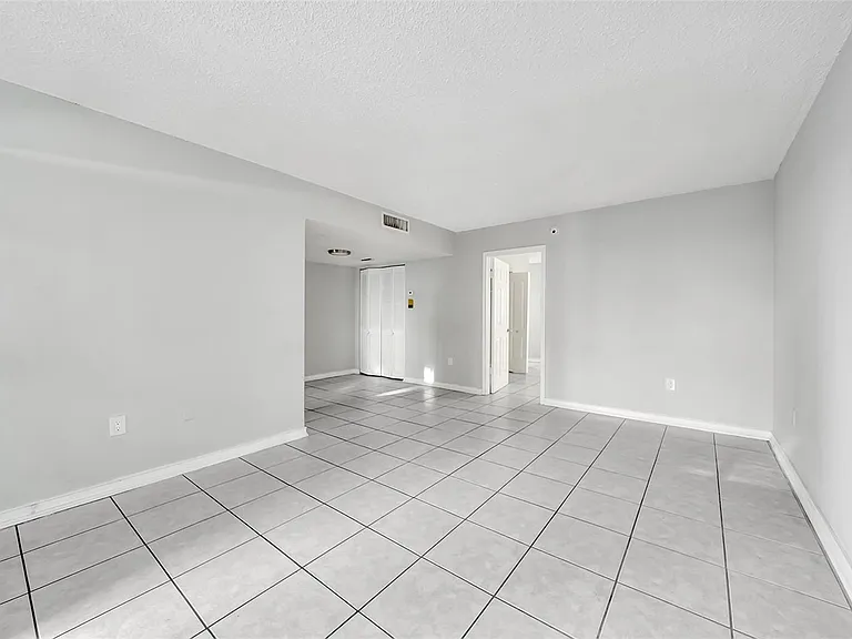6A Bay Dr #6A — Photo 3