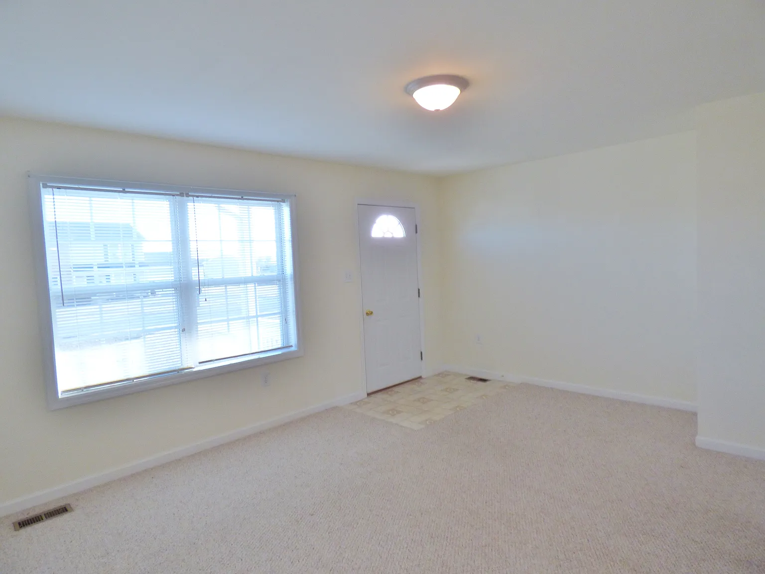 2 bed, 1.5 bath, 952 sqft, $1,445 — Photo 4