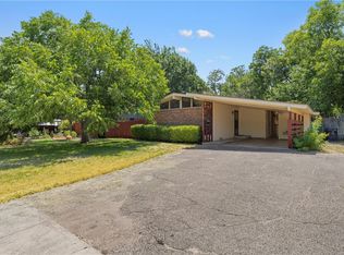 6006 Fairview Dr, Waco, TX 76710