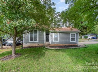 3300 Sorrento Ct, Charlotte, NC 28269