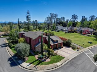 1539 Saint Andrews Dr, Redding, CA 96003