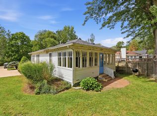 83 Pershing St, South Haven, MI 49090