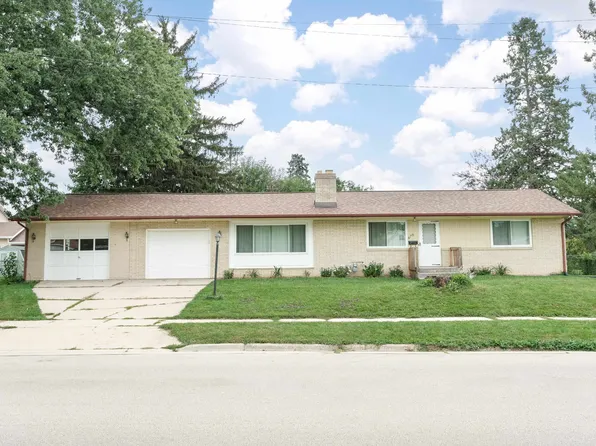 478 N Arch St, Janesville, WI 53548