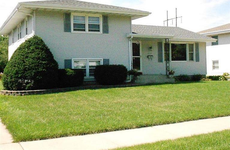 1st image of 9124 Wildwood Dr