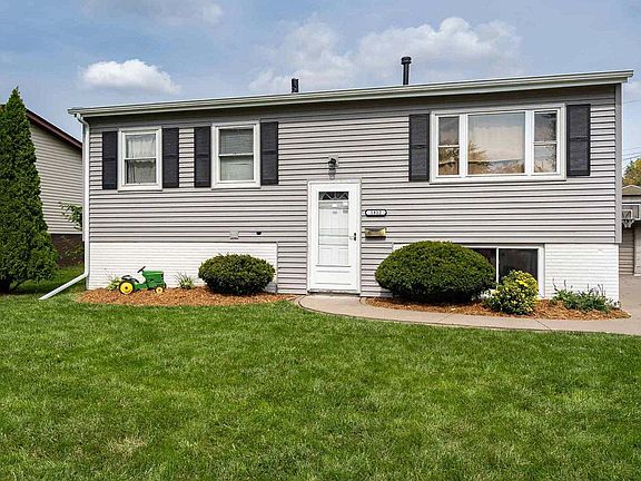 2nd image of 1812 Bristol Dr