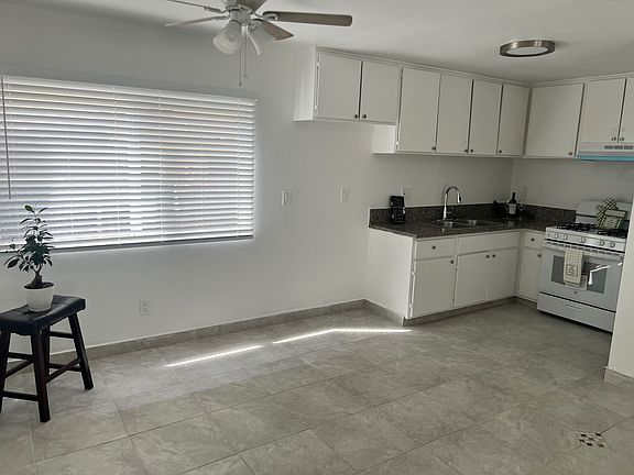 2nd image of 15848 Saticoy St #6