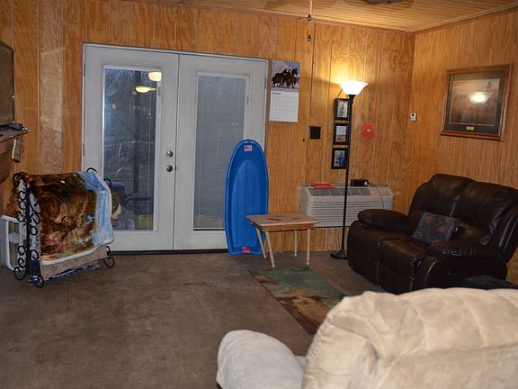 3rd image of 1131 S County Road 900 E