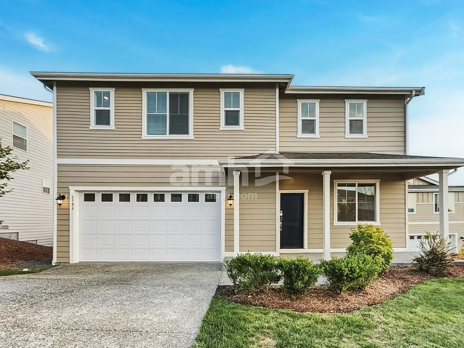 4 bed, 2.5 bath, 2363 sqft, $3,665 — Photo 1