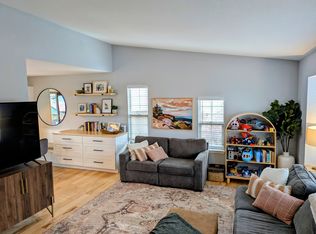 182 Mountain Cloud Cir, Highlands Ranch, CO 80126