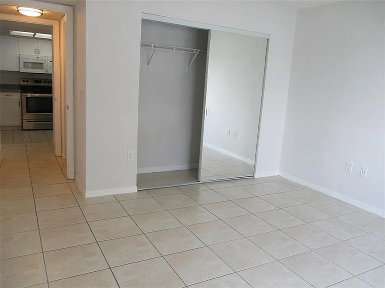 5045 Wiles Rd #206 — Photo 15
