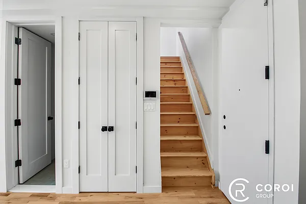 Rented by Coroi Corp | media 20