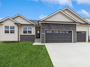 510 NE 58th St, Ankeny, IA 50021