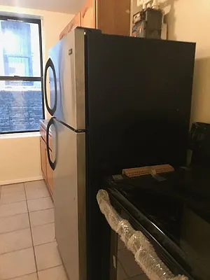 Rented by Perry Associates NYC Inc | media 2