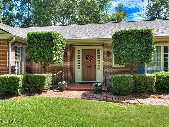 2nd image of 708 Oberlin Road