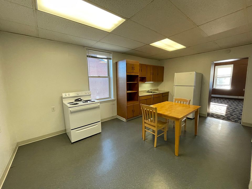 2nd image of 35 N 6th St #2