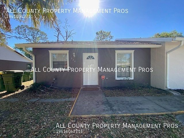 1st image of 924 Royal Palm Dr