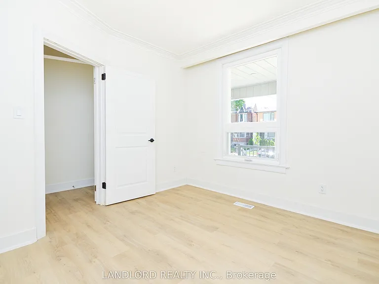 107 Nairn Ave #MAIN — Photo 6