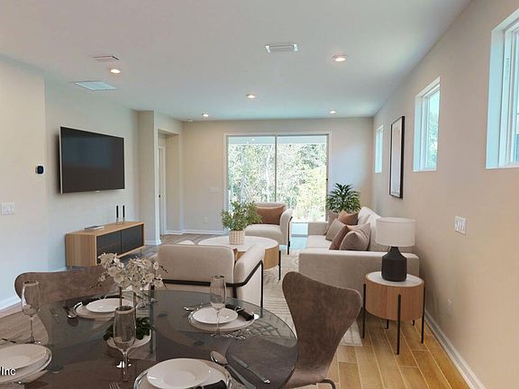 4th image of 624 JUNIPER HILLS Drive