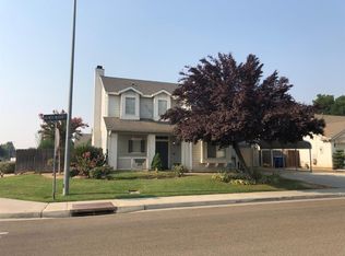 428 W Meadow Ln, Kingsburg, CA 93631