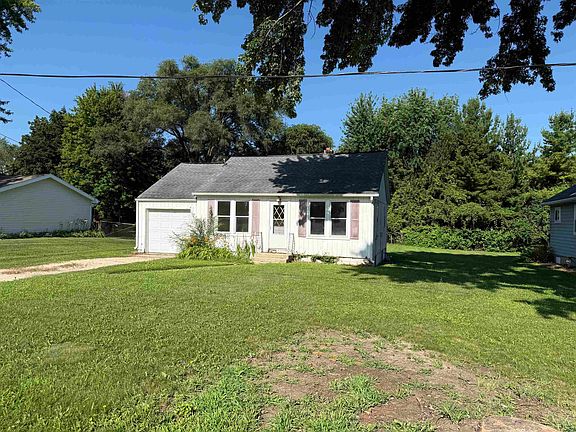 2nd image of 3820-3824 Sandy Hollow Rd
