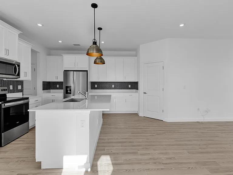 14075 SW Thorens Dr — Photo 7
