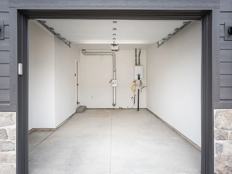 5015 E Hagadorn Ln — Photo 14