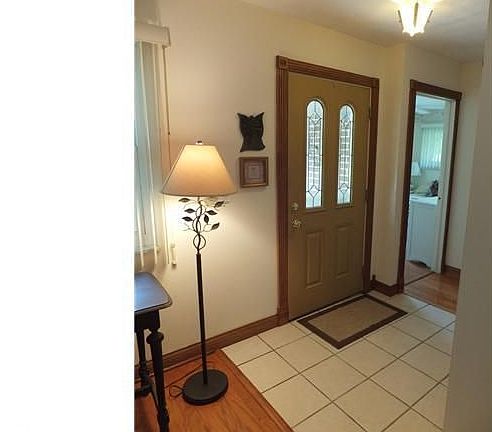 3rd image of 292 Huber Village Blvd