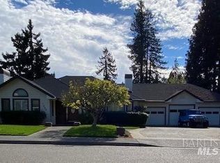 7990 Mitchell Ct, Sebastopol, CA 95472