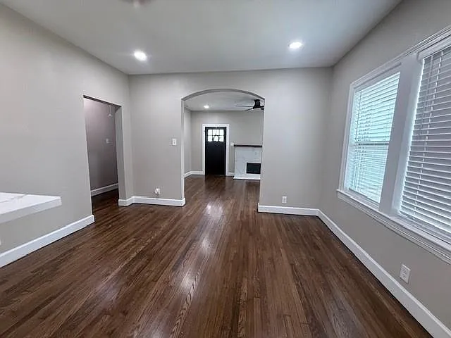 2 bed, 2.0 bath, 1234 sqft, $2,375 — Photo 4