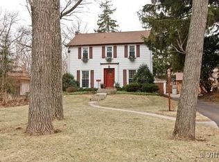 1130 Ridgewood Dr, Highland Park, IL