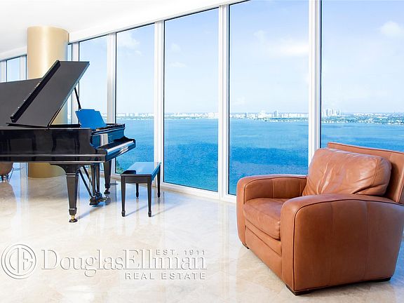 5th image of 601 NE 36th St APT 3312