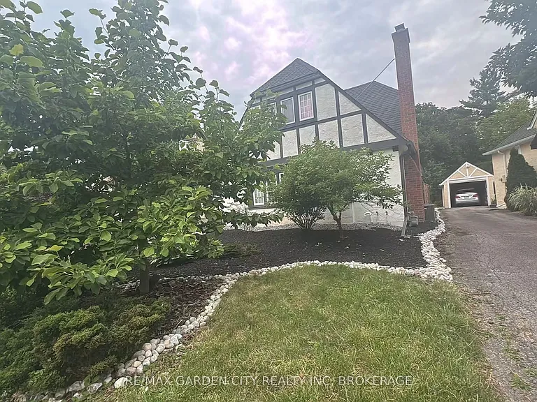 56 South Dr — Photo 3