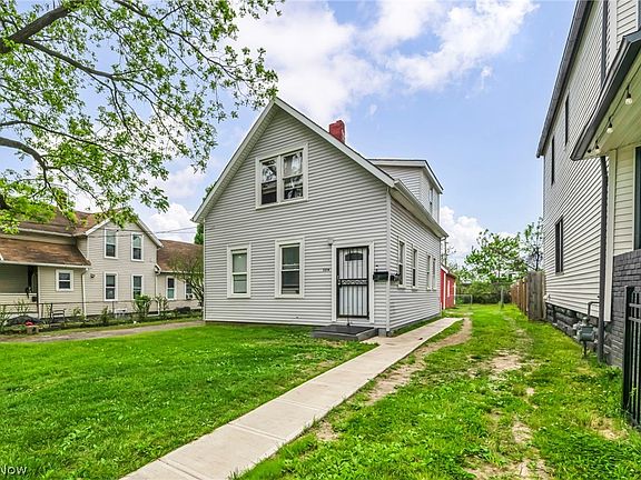 3rd image of 3214 W 61st St