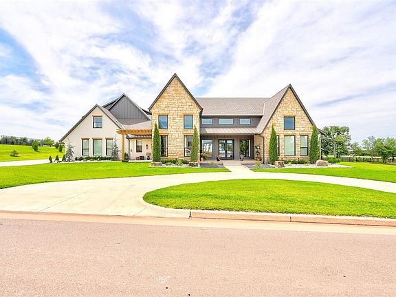 2nd image of 2833 Cherry Glen Dr