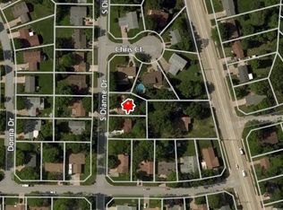 15 S Dianne Dr, Saint Peters, MO 63376
