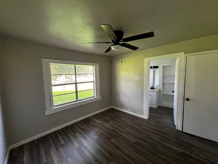 3785 Goliad St — Photo 9