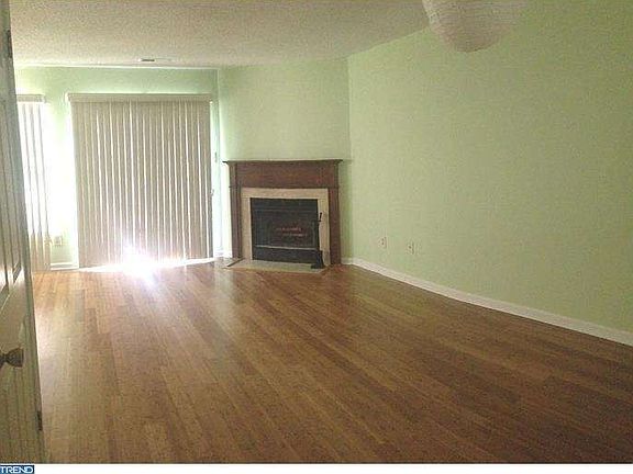 3rd image of 113 Plumly Way