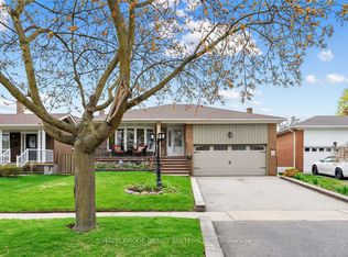 228 Chantenay Dr, Mississauga, ON L5A 1E4