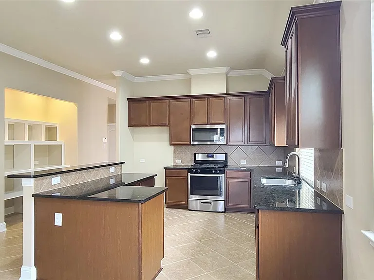 12903 Mason Terrace Ln — Photo 11