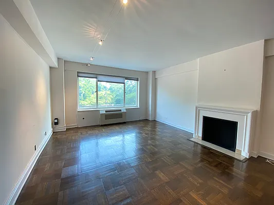 Rented by essential NEW YORK Real Estate | media 13